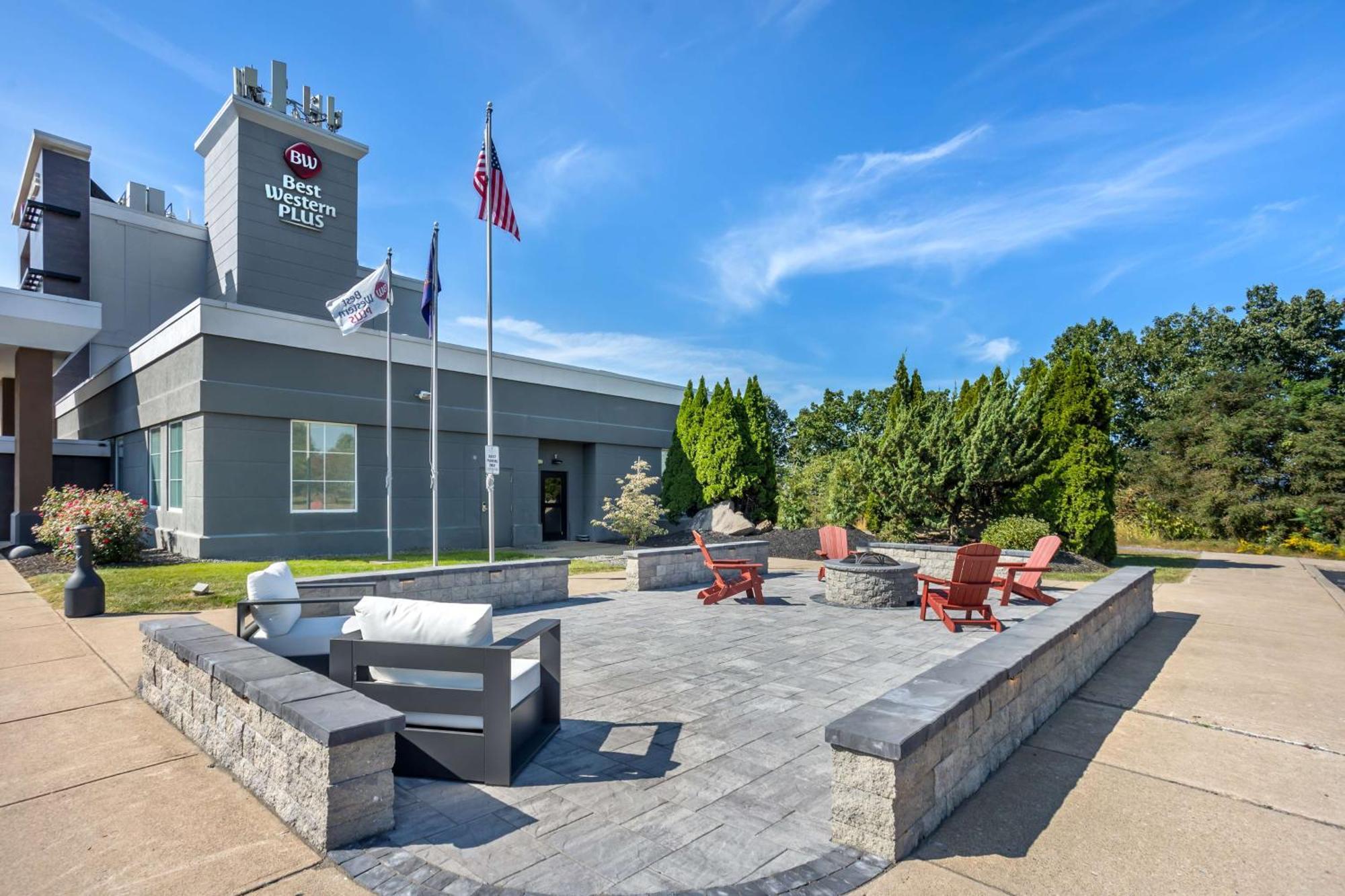Best Western Plus Wilkes Barre-Scranton Airport Hotel Pittston Exterior foto
