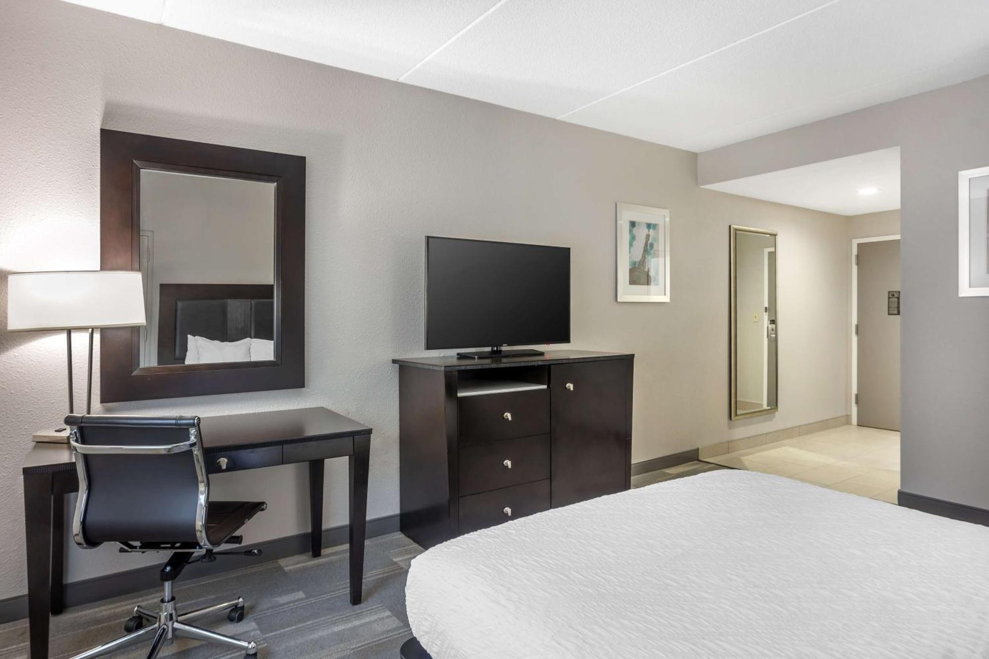 Best Western Plus Wilkes Barre-Scranton Airport Hotel Pittston Exterior foto